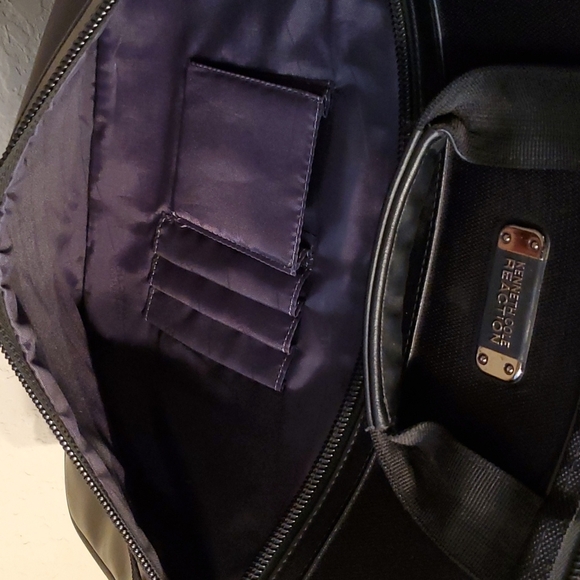 Kenneth Cole Reaction R-Tech Vinyl Laptop Case/Messenger Bag - Picture 9 of 10